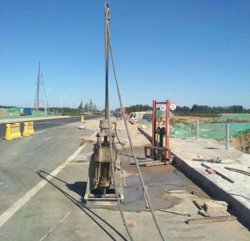 乌达公路高聚物注浆加固